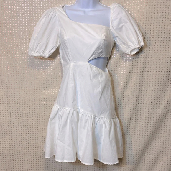Astr the Label White Mayfair Dress with Cutout - Picture 9 of 10